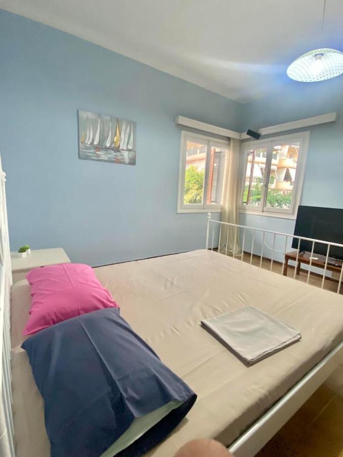Ferienwohnung Tiffany'S 5' Min From Airport Spáta Exterior foto